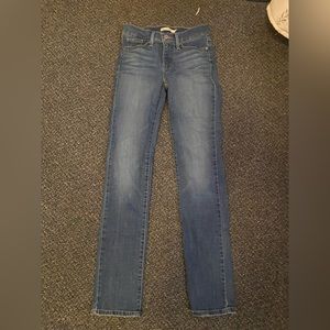Levi’s 314 Shaping Straight Jeans